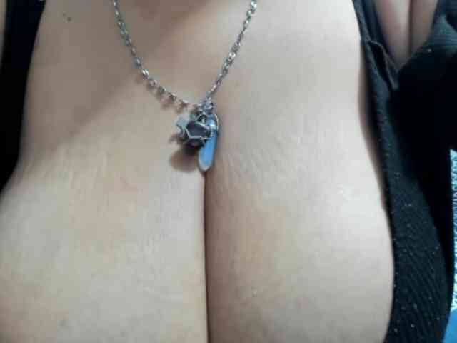 diana_coffee webcam