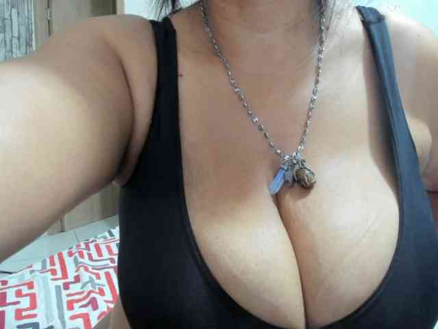 diana_coffee webcam