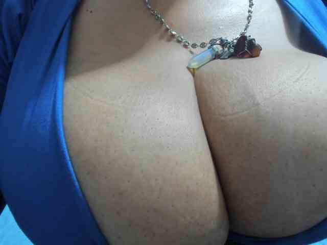 diana_coffee webcam