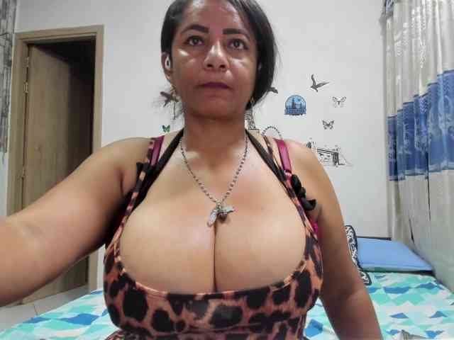 diana_coffee webcam