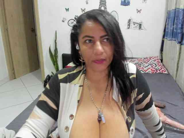diana_coffee webcam