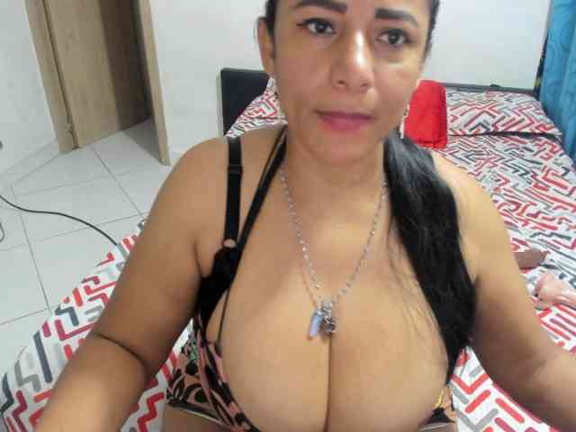 diana_coffee webcam