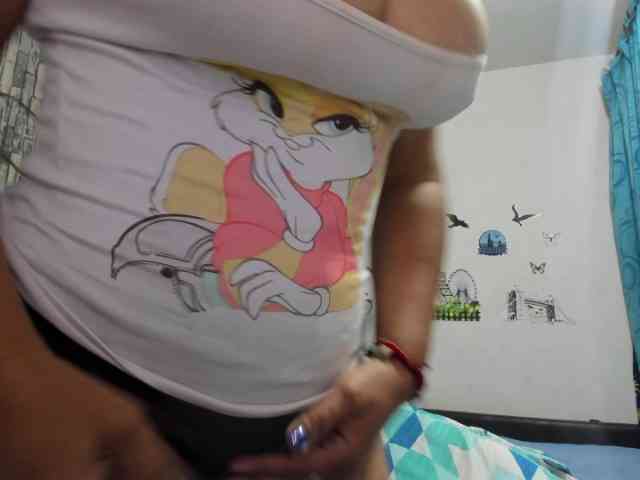 diana_coffee webcam