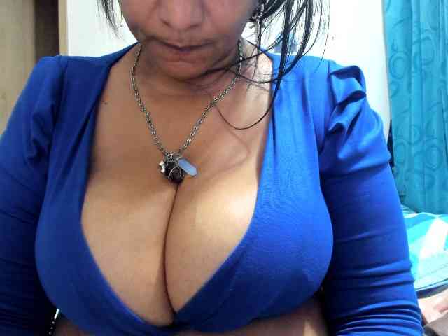 diana_coffee webcam