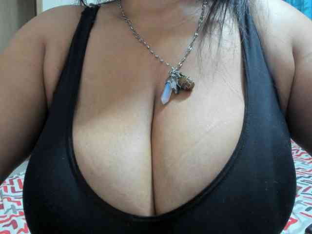 diana_coffee webcam