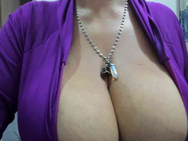 diana_coffee webcam