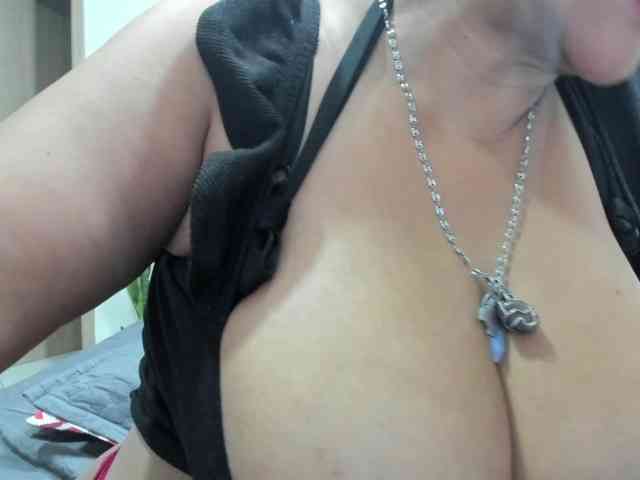 diana_coffee webcam