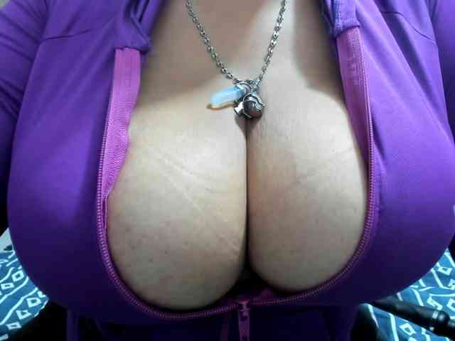 diana_coffee webcam