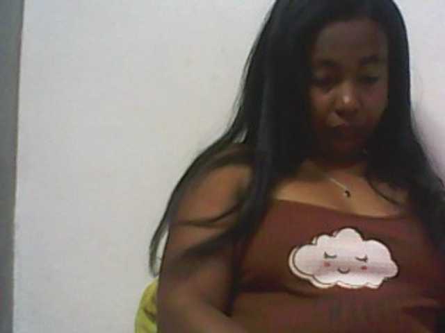 Lionchica vous attend pour discuter, flirter et plus sur bongacams