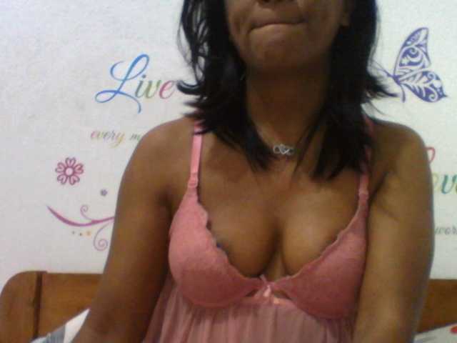RandixoSmith's BongaCams show and profile