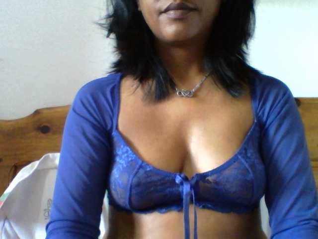RandixoSmith's BongaCams show and profile