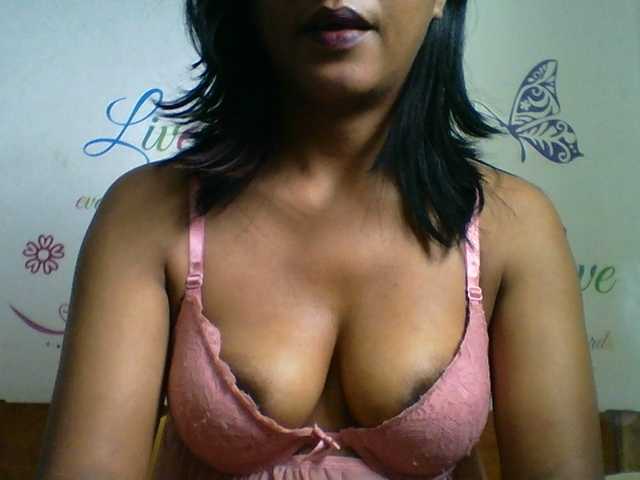 RandixoSmith's BongaCams show and profile