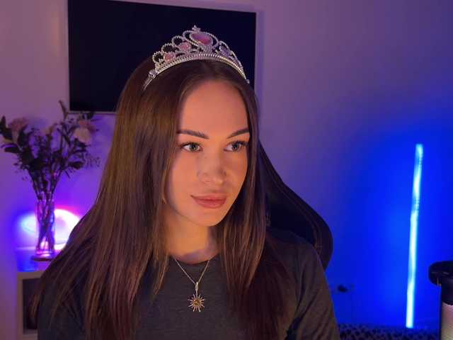 imEmiliya's BongaCams show and profile