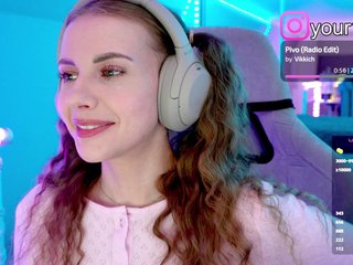 VikkiExtraCheese Porn Show