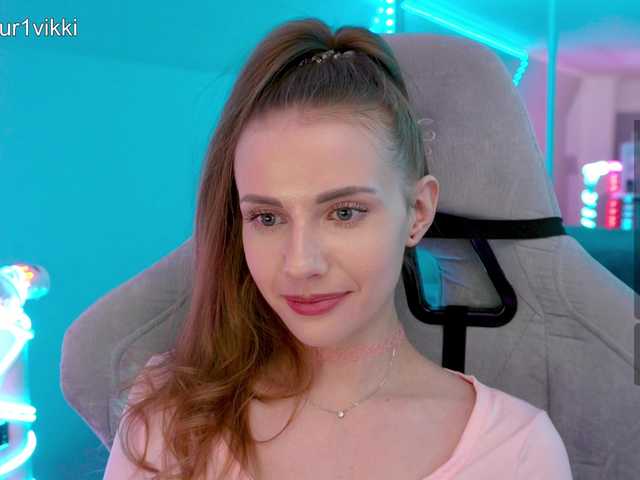 -VikkiL0vesCheese-'s BongaCams show and profile