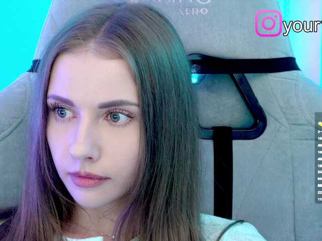 VikkiExtraCheese
