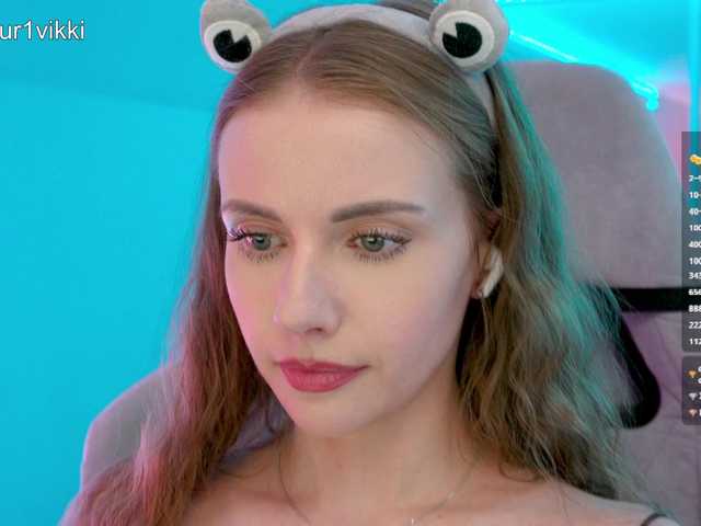 -VikkiL0vesCheese-'s BongaCams show and profile