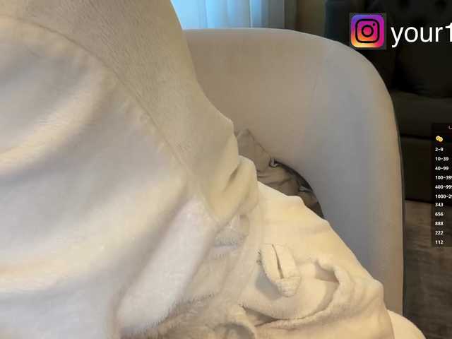 -VikkiL0vesCheese- from BongaCams