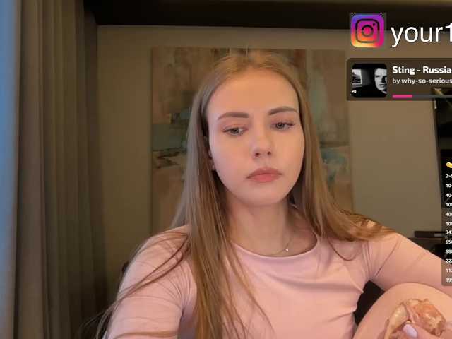 -VikkiL0vesCheese-'s BongaCams show and profile