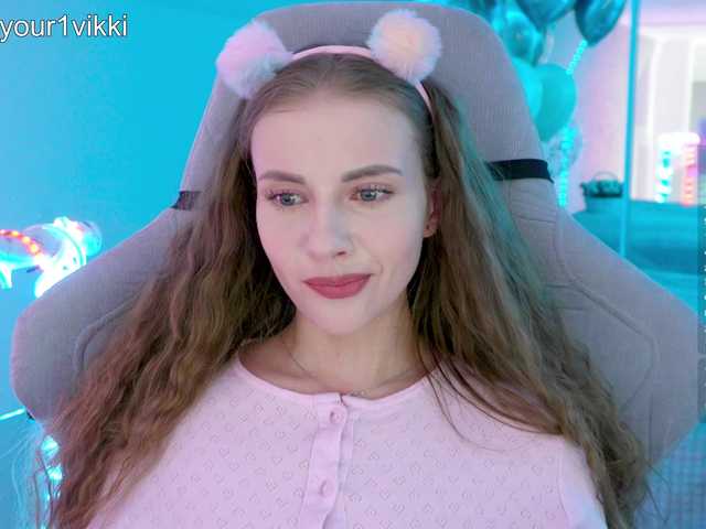 -VikkiL0vesCheese-'s BongaCams show and profile