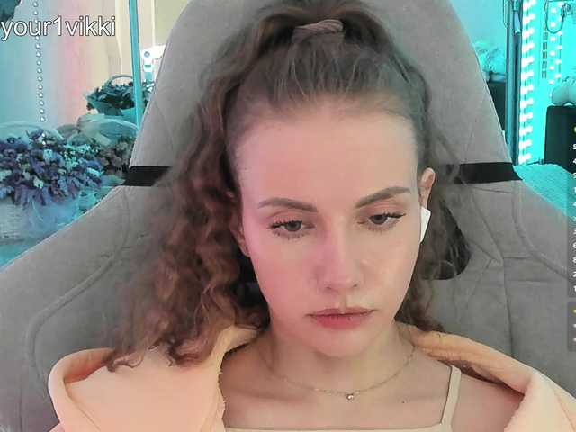 -VikkiL0vesCheese-'s BongaCams show and profile