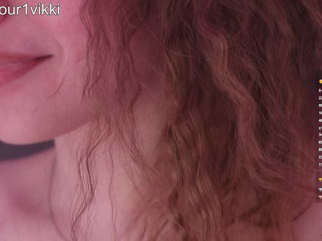 -VikkiL0vesCheese-'s BongaCams profile