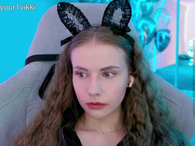 -VikkiL0vesCheese-'s BongaCams show and profile