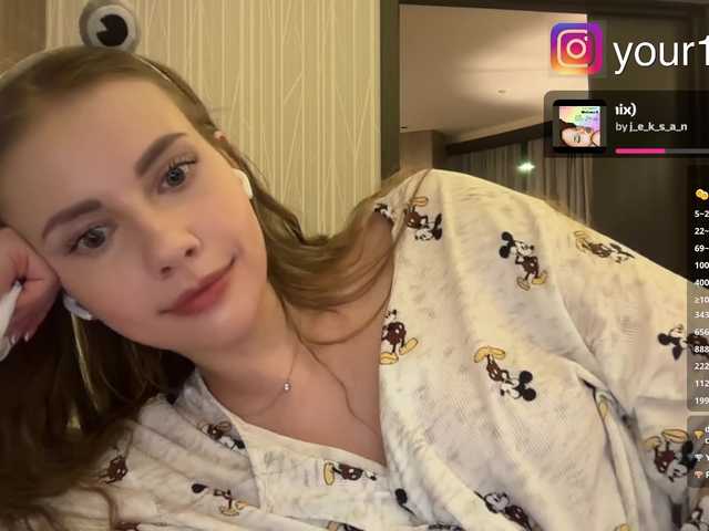 -VikkiL0vesCheese-'s BongaCams show and profile