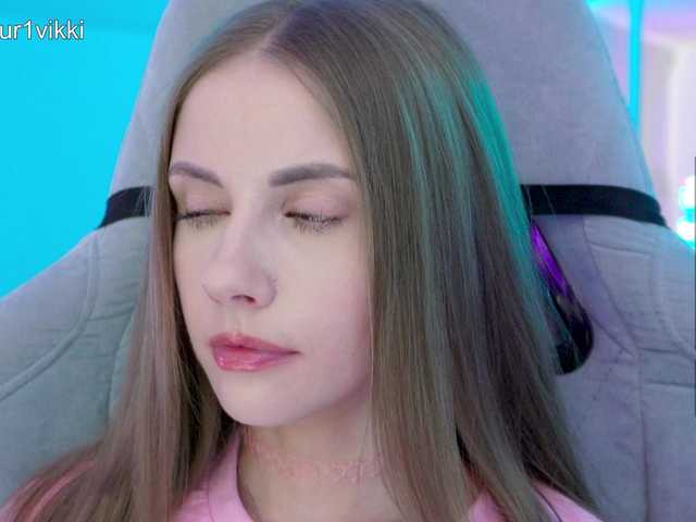 -VikkiL0vesCheese-'s BongaCams show and profile