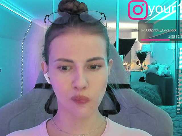 -VikkiL0vesCheese- from BongaCams is Freechat