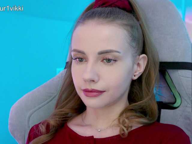 -VikkiL0vesCheese-'s BongaCams show and profile