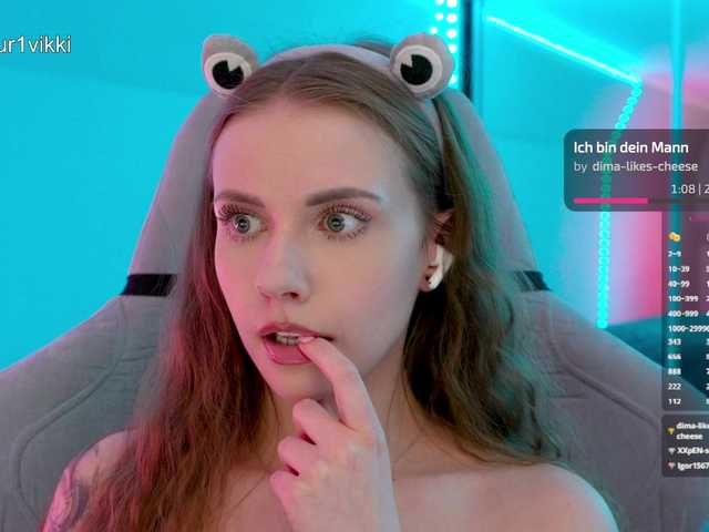 модель -VikkiL0vesCheese-