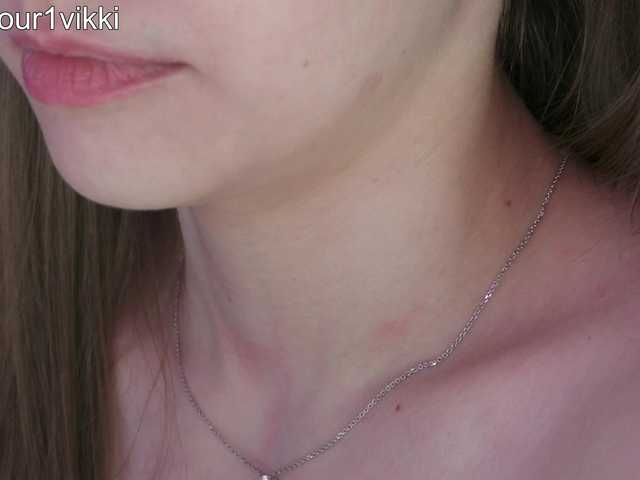 -VikkiL0vesCheese-'s BongaCams profile