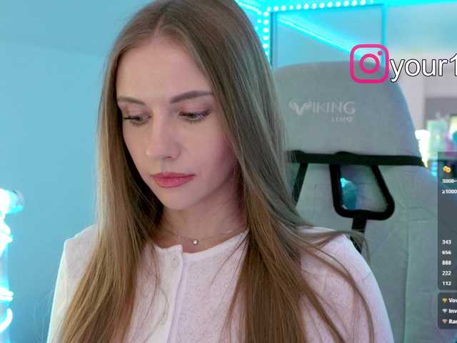 -VikkiL0vesCheese-'s BongaCams show and profile