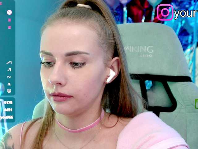 Sex chat gratuit in direct cu -VikkiL0vesCheese- pe BongaCams