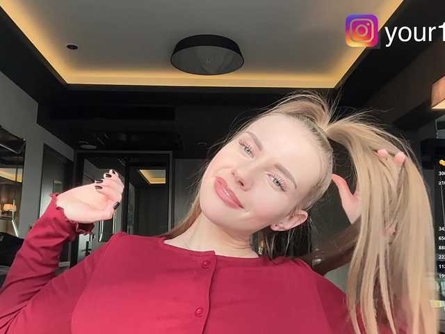 -VikkiL0vesCheese- from BongaCams