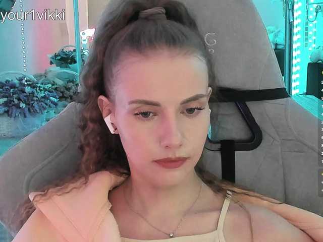 -VikkiL0vesCheese-'s BongaCams show and profile