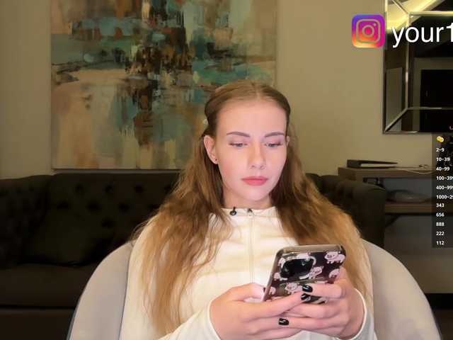 -VikkiL0vesCheese- from BongaCams