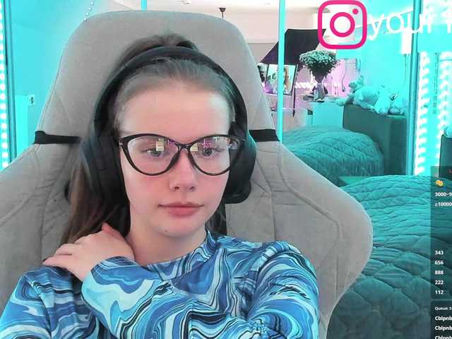 VikkiExtraCheese