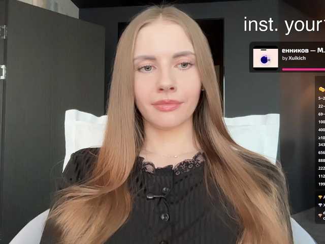 -VikkiL0vesCheese-'s BongaCams show and profile