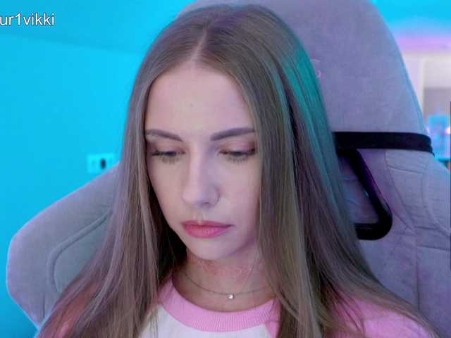 -VikkiL0vesCheese-'s BongaCams show and profile