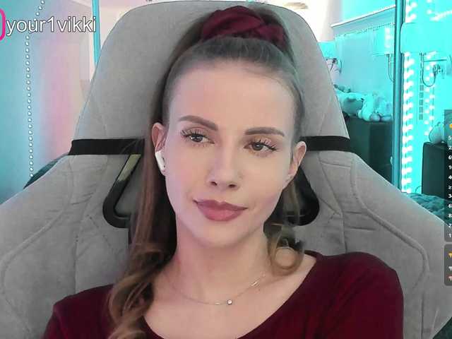 -VikkiL0vesCheese-'s BongaCams show and profile