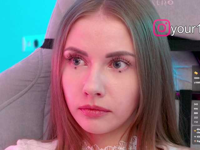 -VikkiL0vesCheese-'s BongaCams show and profile