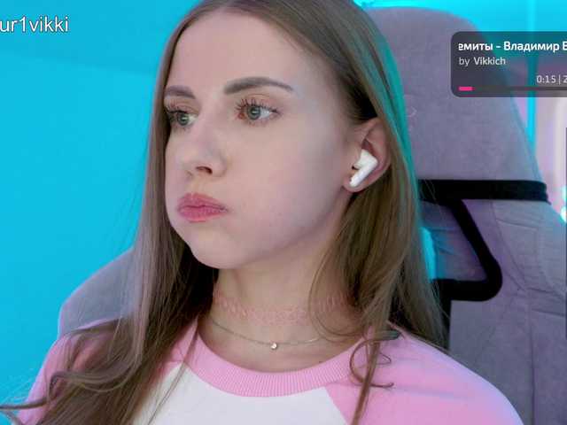 -VikkiL0vesCheese-'s BongaCams show and profile