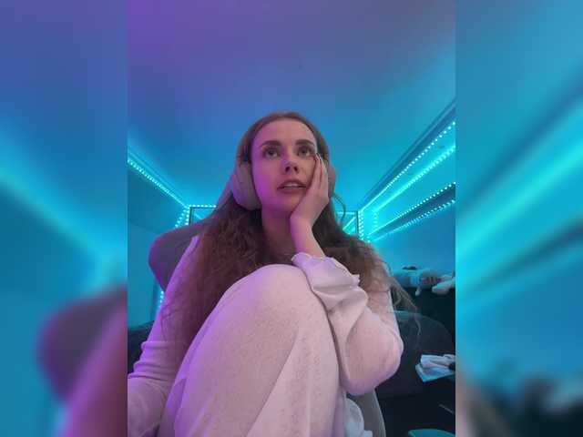 -VikkiL0vesCheese- from BongaCams is Freechat