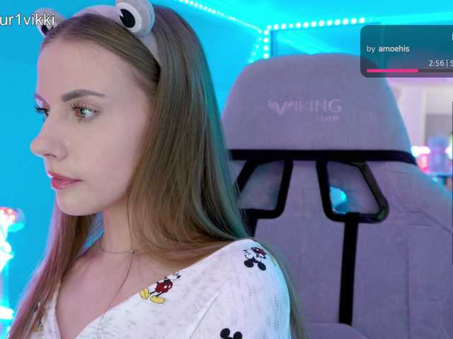 -VikkiL0vesCheese-'s BongaCams show and profile