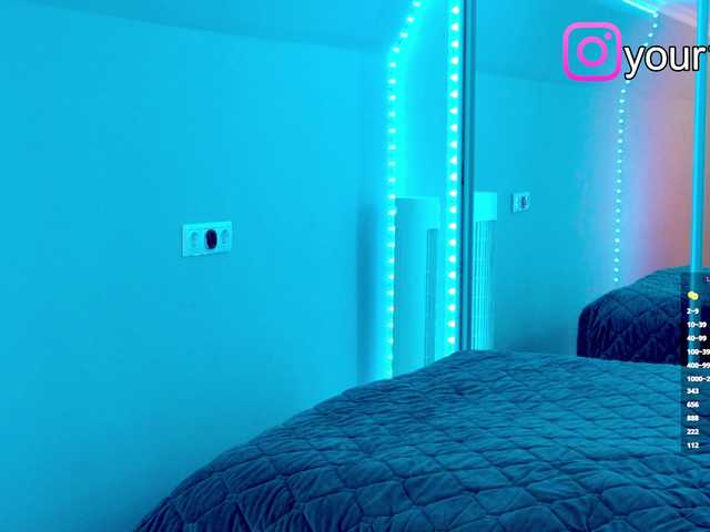 -VikkiL0vesCheese- from BongaCams