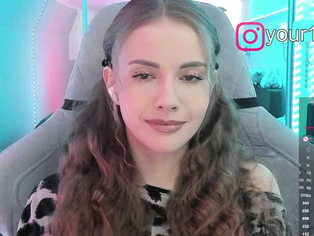 VikkiExtraCheese webcam