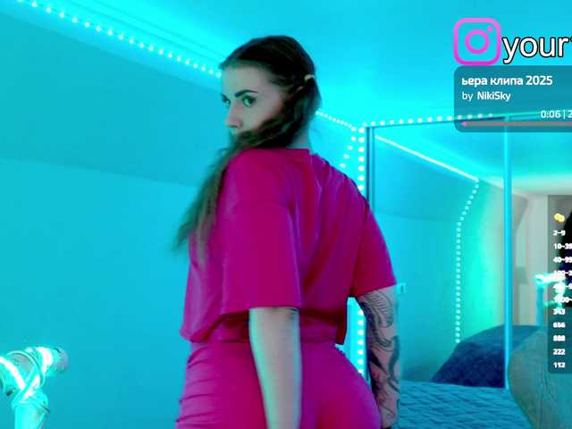 Sex chat gratuit in direct cu -VikkiL0vesCheese- pe BongaCams