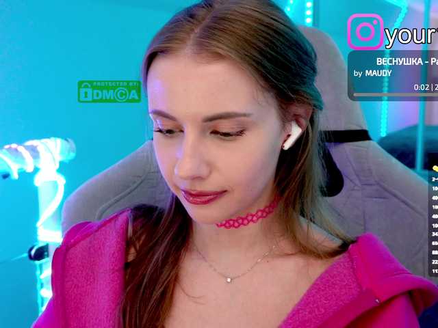 Sex chat gratuit in direct cu -VikkiL0vesCheese- pe BongaCams